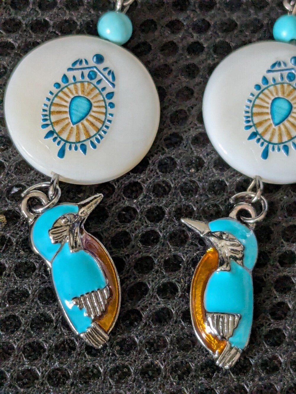 White & Turquoise Kingfisher Bird Freshwater Shell Earrings - Picture 3 of 6